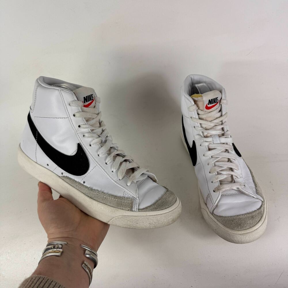 Nike Blazer Mid 77 Sneakers Women's 8.5 White Leather Athletic Shoes CZ1055-100